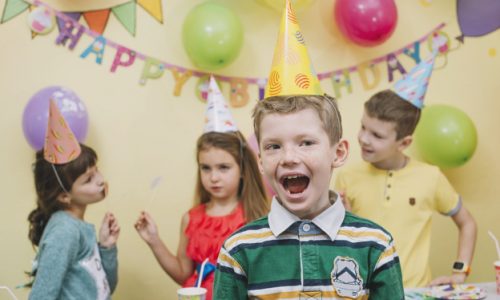 Comment décorer votre salon pour l’anniversaire d’un garçon ?